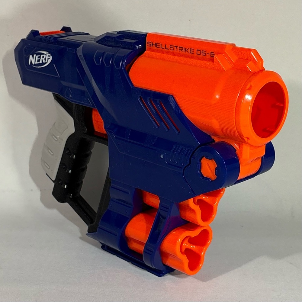 2018 NERF N-STRIKE ELITE SHELLSTRIKE DS-6 DART BLASTER TOY COLLECTIBLE - E6170